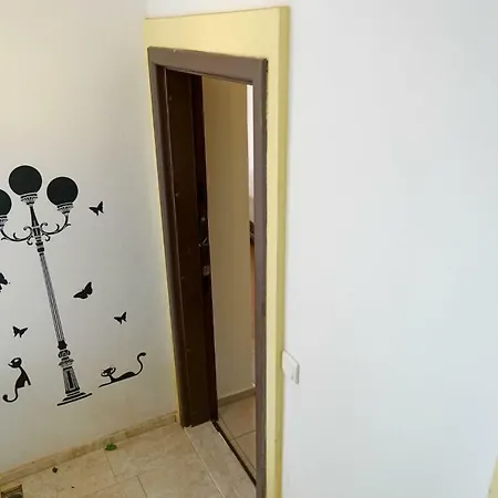 Zeze Apartament *