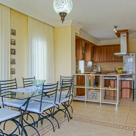 Zeze Apartament *